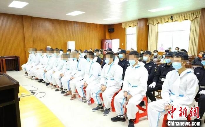 圖為庭審現(xiàn)場(chǎng)?！|蘭法院 攝