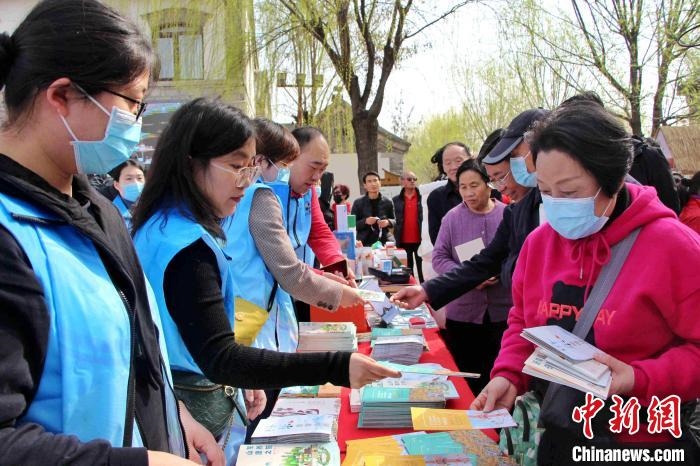 資料圖：山東省文旅廳組織文旅企業(yè)舉行文旅服務(wù)群眾相關(guān)活動?！≮w曉 攝