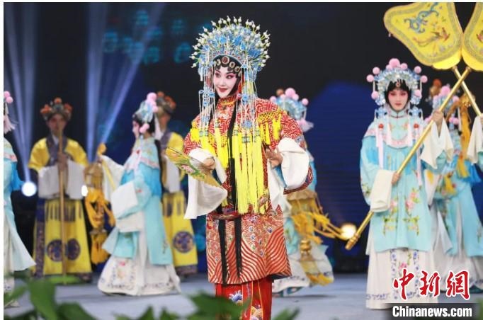 圖為，漢劇《貴妃醉酒》演出現(xiàn)場 武漢文旅局供圖