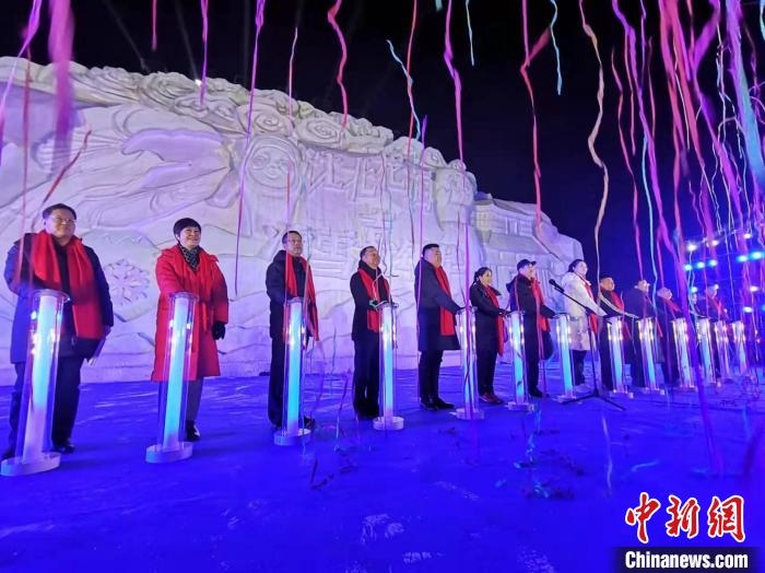 啟動(dòng)儀式現(xiàn)場(chǎng)?！≮w桂華 攝