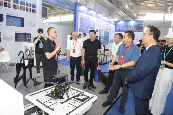 1724428581121513.png 2024中國內(nèi)蒙古清潔能源產(chǎn)業(yè)博覽會(huì)在呼和浩特開幕1216.png