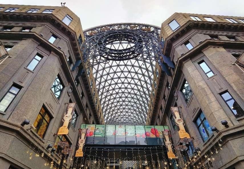 外灘中央廣場內景。人民網(wǎng)記者 楊文全攝