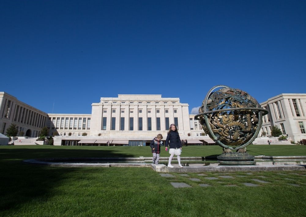 這是在瑞士日內(nèi)瓦拍攝的聯(lián)合國(guó)萬(wàn)國(guó)宮外景（2017年10月7日攝）。新華社記者 徐金泉 攝