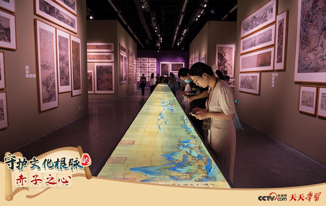 2023年7月1日，觀眾在浙江寧波美術(shù)館參觀中國歷代繪畫大系成果展·寧波特展。