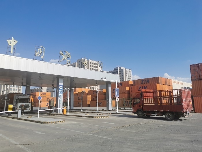 鄭州國際陸港海關(guān)監(jiān)管場所。鄭州車站海關(guān)供圖