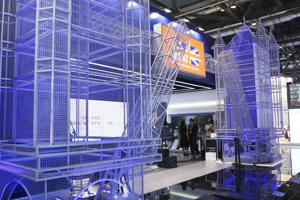 這是9月3日在國(guó)家會(huì)議中心綜合展區(qū)拍攝的英國(guó)展館。新華社記者 孫瑋彤 攝