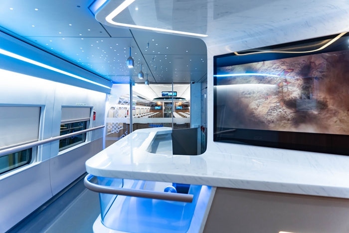 復興號亞運智能動車組列車車廂。上海鐵路局融媒體中心供圖