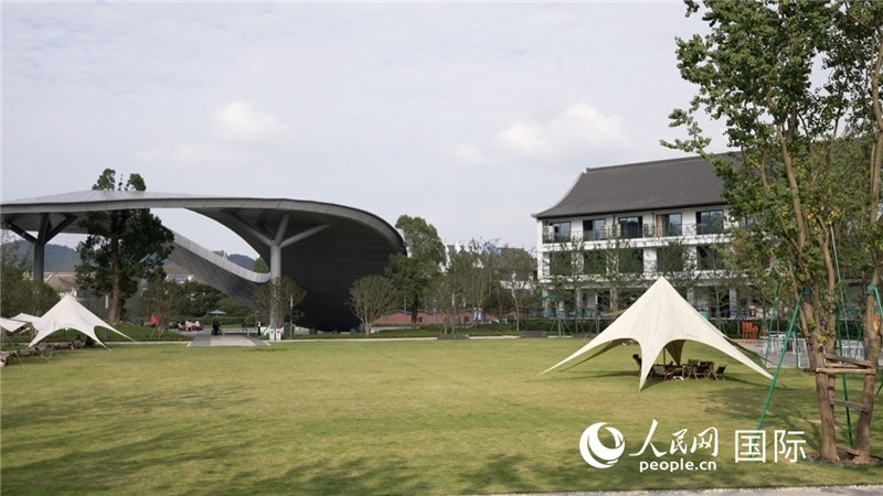 安吉露營地。人民網(wǎng) 彭昱凱攝