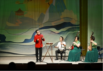 演出現(xiàn)場(chǎng)。中國(guó)煤礦文工團(tuán)供圖