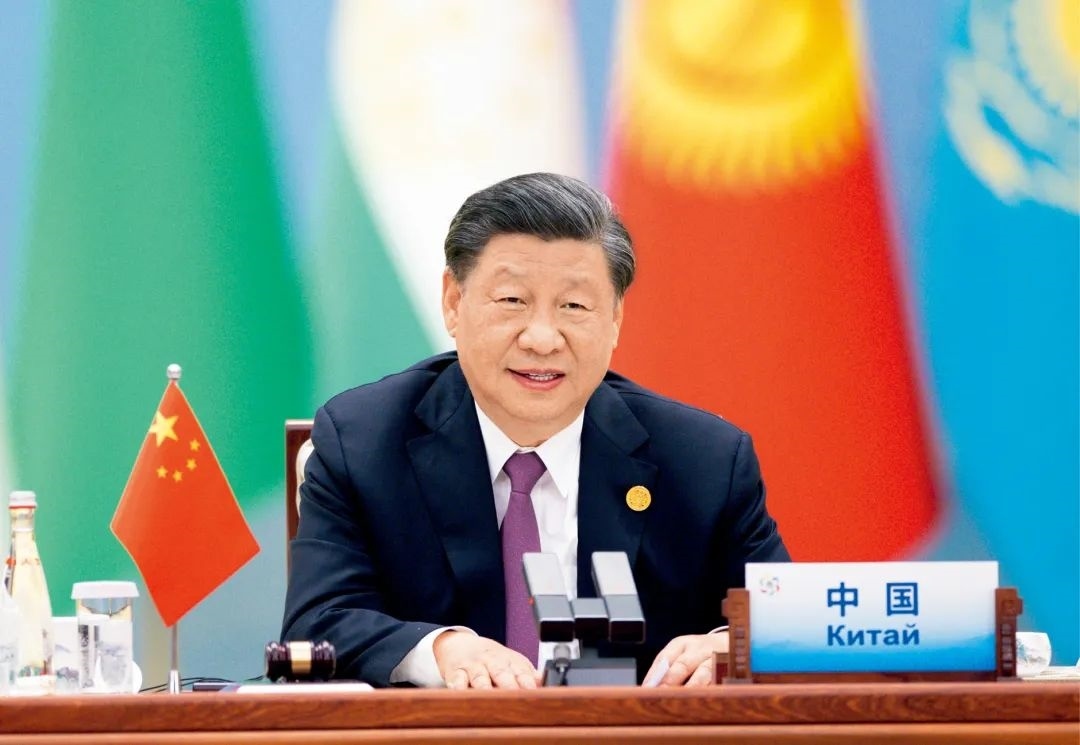 2023年5月19日上午，國家主席習(xí)近平在陜西省西安市主持首屆中國—中亞峰會(huì)并發(fā)表題為《攜手建設(shè)守望相助、共同發(fā)展、普遍安全、世代友好的中國—中亞命運(yùn)共同體》的主旨講話。圖/ 新華社記者 黃敬文 攝