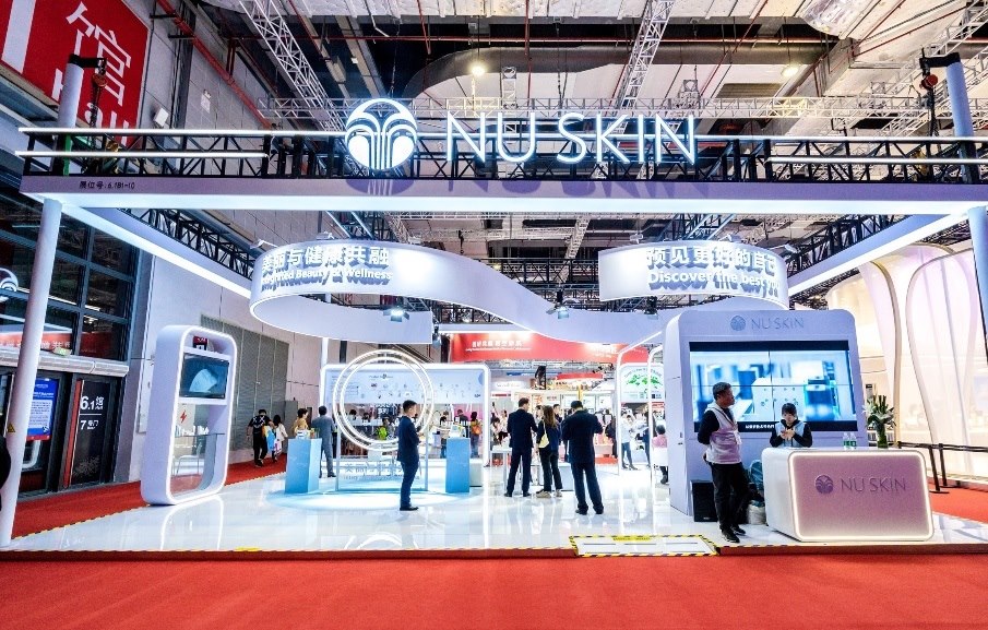 如新展臺(tái)。人民網(wǎng)記者 許維娜攝