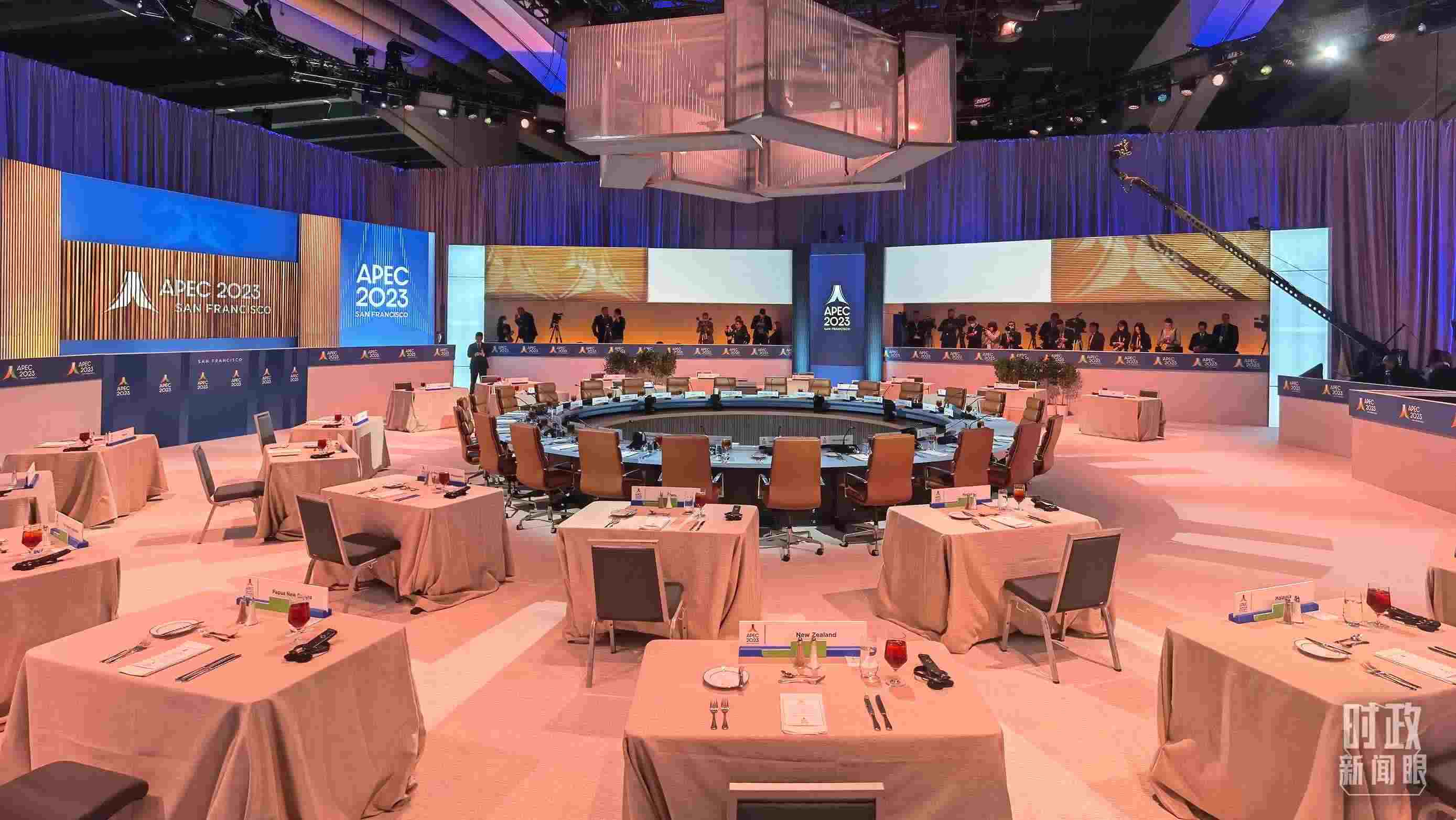 △會議開始前的現(xiàn)場。（總臺央視記者石丞拍攝）