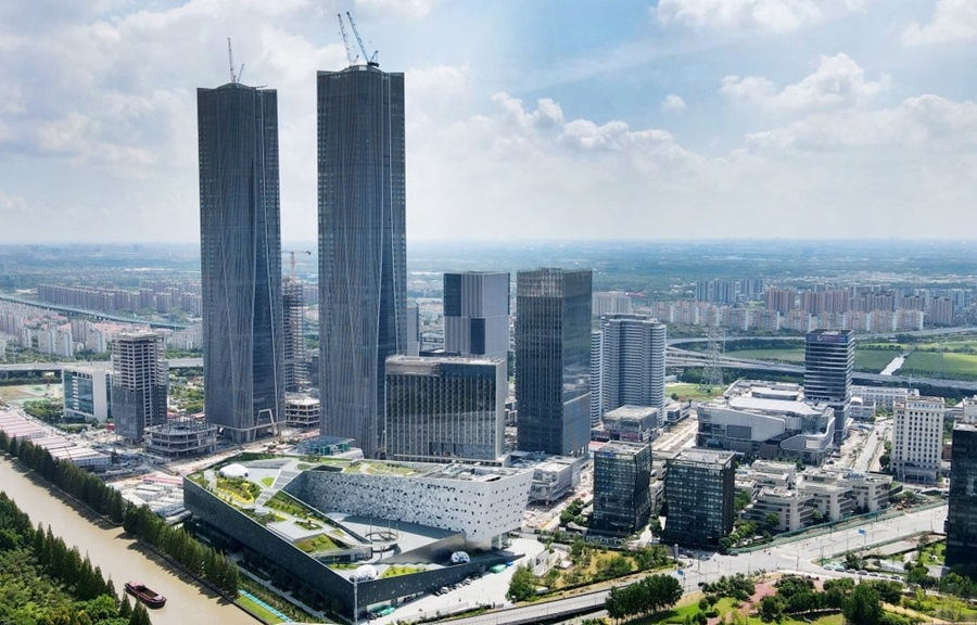 位于上海浦東新區(qū)的張江科學(xué)會(huì)堂（前）（2023年9月10日攝，無(wú)人機(jī)照片）。