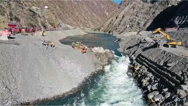 卡拉水電站實(shí)現(xiàn)大江截流。受訪者供圖