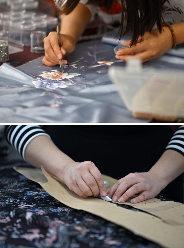 拼版照片：上圖為老美華定制車(chē)間的制衣師傅在面料上貼鉆；下圖為老美華定制車(chē)間的制衣師傅在面料上劃線(xiàn)（2023年12月8日攝）。天津老美華始創(chuàng)于1911年，歷史上以“千層底”布鞋聞名，是享譽(yù)津門(mén)的“中華老字號(hào)”。新華社記者 李然 攝