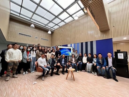 團(tuán)隊(duì)歷史照片。（中國科學(xué)院上海光學(xué)精密機(jī)械研究所供圖）