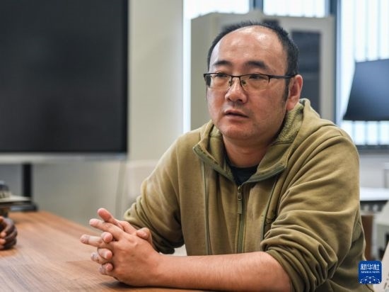 2月15日，在亞的斯亞貝巴的埃塞俄比亞聯(lián)邦職業(yè)技術(shù)培訓(xùn)學(xué)院，魯班工坊中方負(fù)責(zé)人江絳接受新華社采訪。