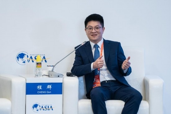 3月27日，猿輔導集團副總裁、人工智能研究院院長程群在分論壇上發(fā)言。新華社記者 曹夢瑤 攝