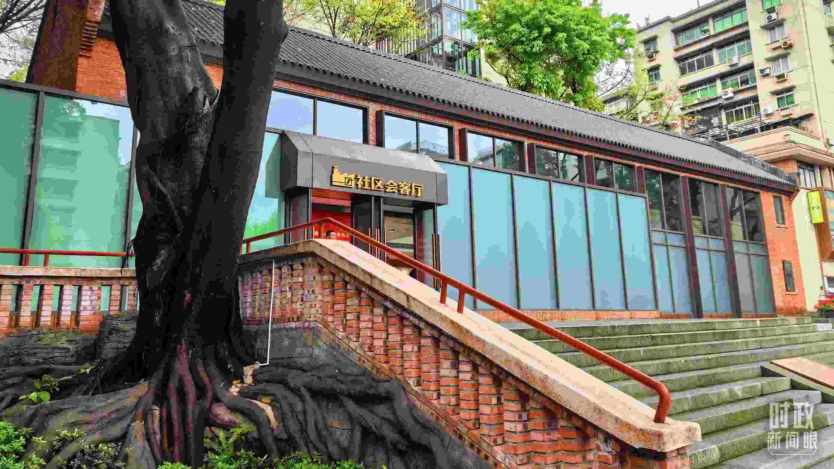 △民主村社區(qū)會(huì)客廳。（總臺(tái)央視記者程鋮拍攝）