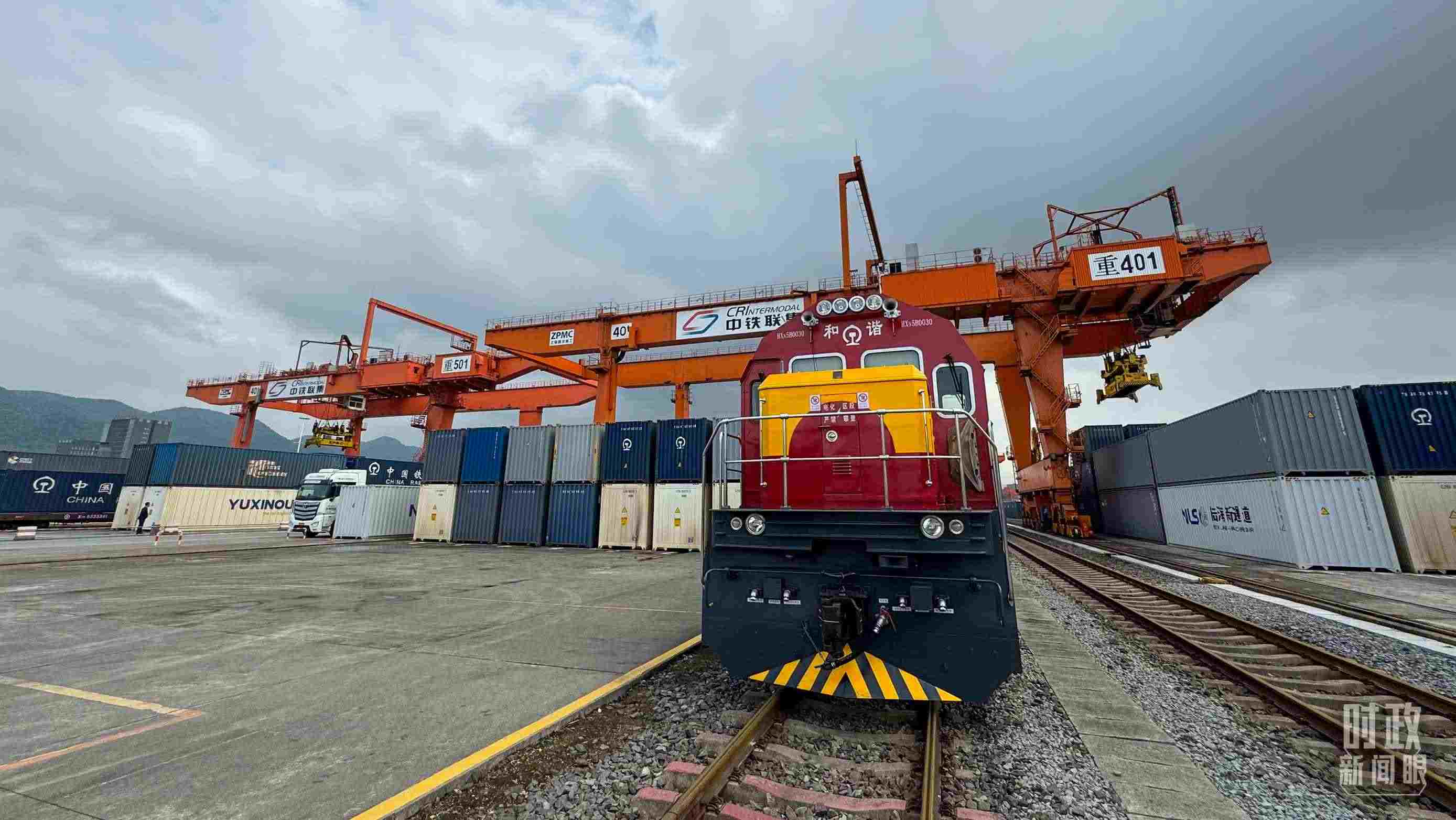 △重慶國(guó)際物流樞紐園區(qū)。（總臺(tái)央視記者許永松拍攝）