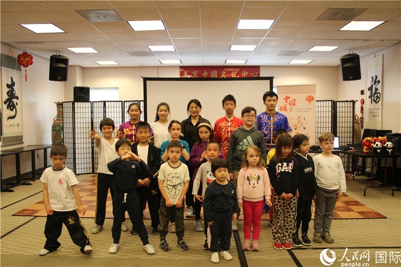 2、此次活動是在美京中國文化中心舉辦的“中國城里品中國”系列文化活動之一。 伊莎貝爾·羅德里格斯攝