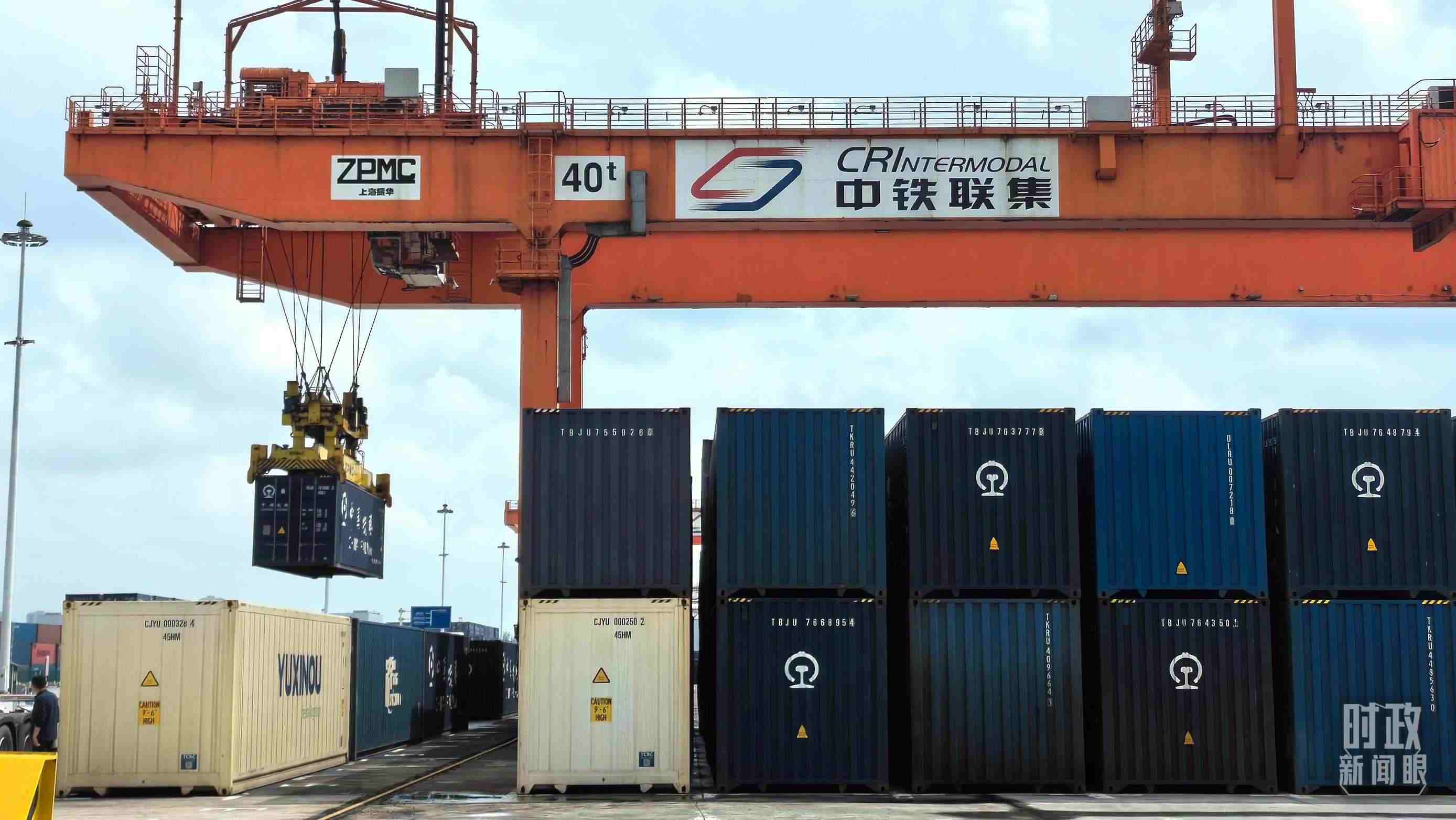 △重慶國際物流樞紐園區(qū)。（總臺央視記者趙化拍攝）