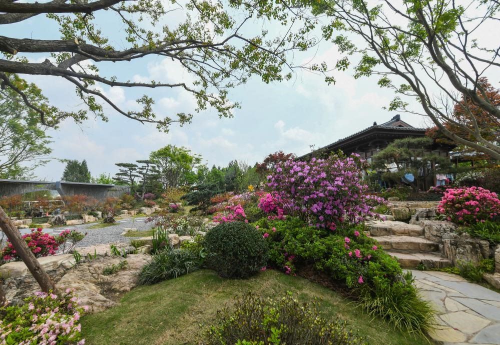 這是2024年4月12日拍攝的成都世園會(huì)主會(huì)場寧波園。新華社記者 王曦 攝