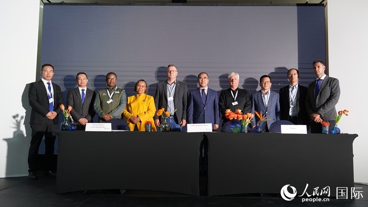 嘉賓合影。人民網(wǎng) 張茜攝