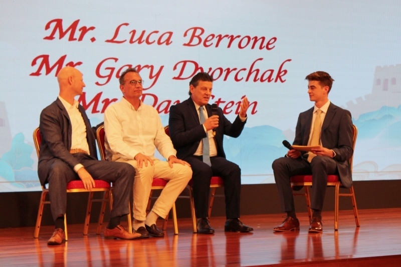 2、在故事分享環(huán)節(jié)，多名友好人士分享他們與中國的故事。 伊莎貝爾·羅德里格斯攝