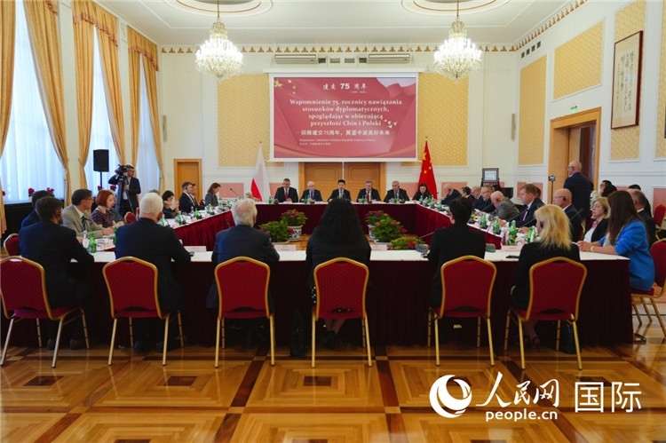 圖為座談會現(xiàn)場。 人民網(wǎng)記者 李增偉 攝