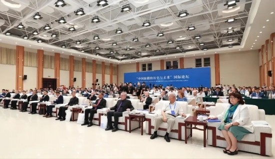 6月12日，“中國新疆的歷史與未來”國際論壇在喀什舉辦。（圖片來源：民族畫報）