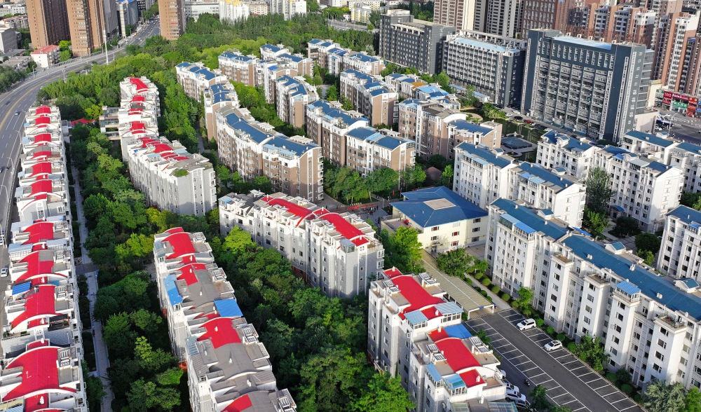 6月19日拍攝的長城花園社區(qū)（無人機(jī)照片）。