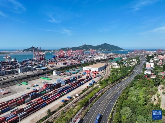 這是6月26日拍攝的中哈連云港物流合作基地（無人機(jī)照片）。新華社記者 季春鵬 攝