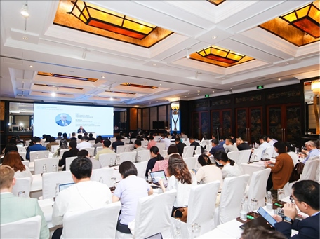 7月11日，由華陽(yáng)海洋研究中心、中國(guó)南海研究院、中國(guó)國(guó)際法學(xué)會(huì)聯(lián)合撰寫的《南海仲裁案裁決再批駁》報(bào)告在北京發(fā)布。華陽(yáng)海洋研究中心供圖