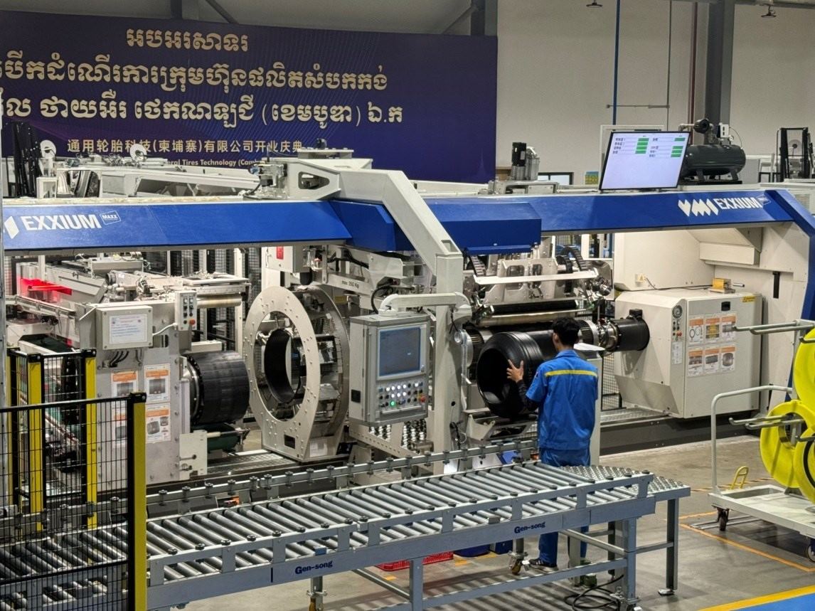 圖為通用輪胎科技（柬埔寨）有限公司生產(chǎn)車間。西港特區(qū)公司供圖