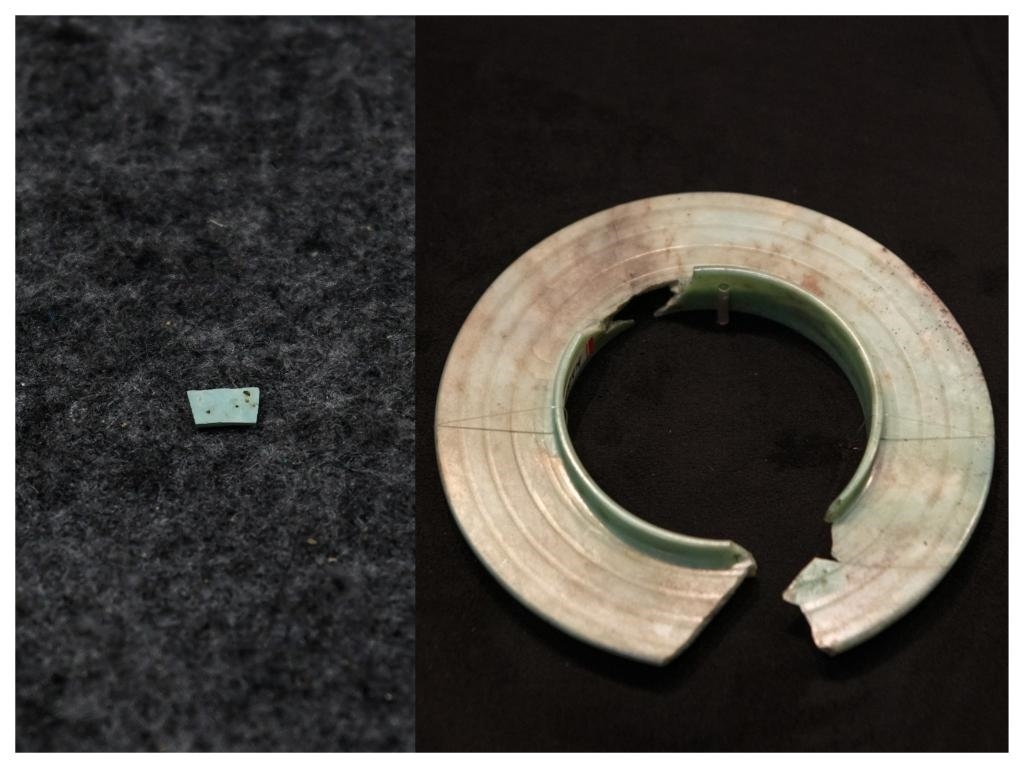 拼版照片：左圖為2024年7月10日拍攝的三星堆遺址出土的綠松石片（新華社記者王曦 攝），右圖為2024年7月21日在三星堆博物館文物保護(hù)與修復(fù)館拍攝的有領(lǐng)玉璧（新華社記者唐文豪 攝）。