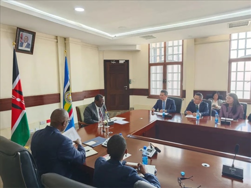 （座談會(huì)現(xiàn)場(chǎng)。駐肯使館供圖）