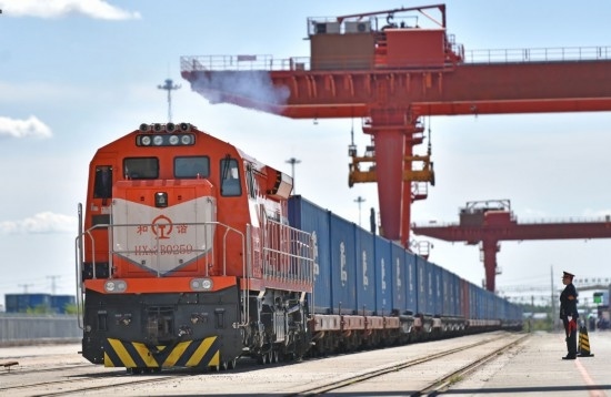 2023年9月19日，列車從中歐班列（沈陽）集結(jié)中心出發(fā)，將經(jīng)由滿洲里口岸駛向歐洲。截至2024年8月2日，中歐班列（沈陽）集結(jié)中心往返開行中歐班列數(shù)突破1000列，運(yùn)輸貨物超8萬標(biāo)箱。