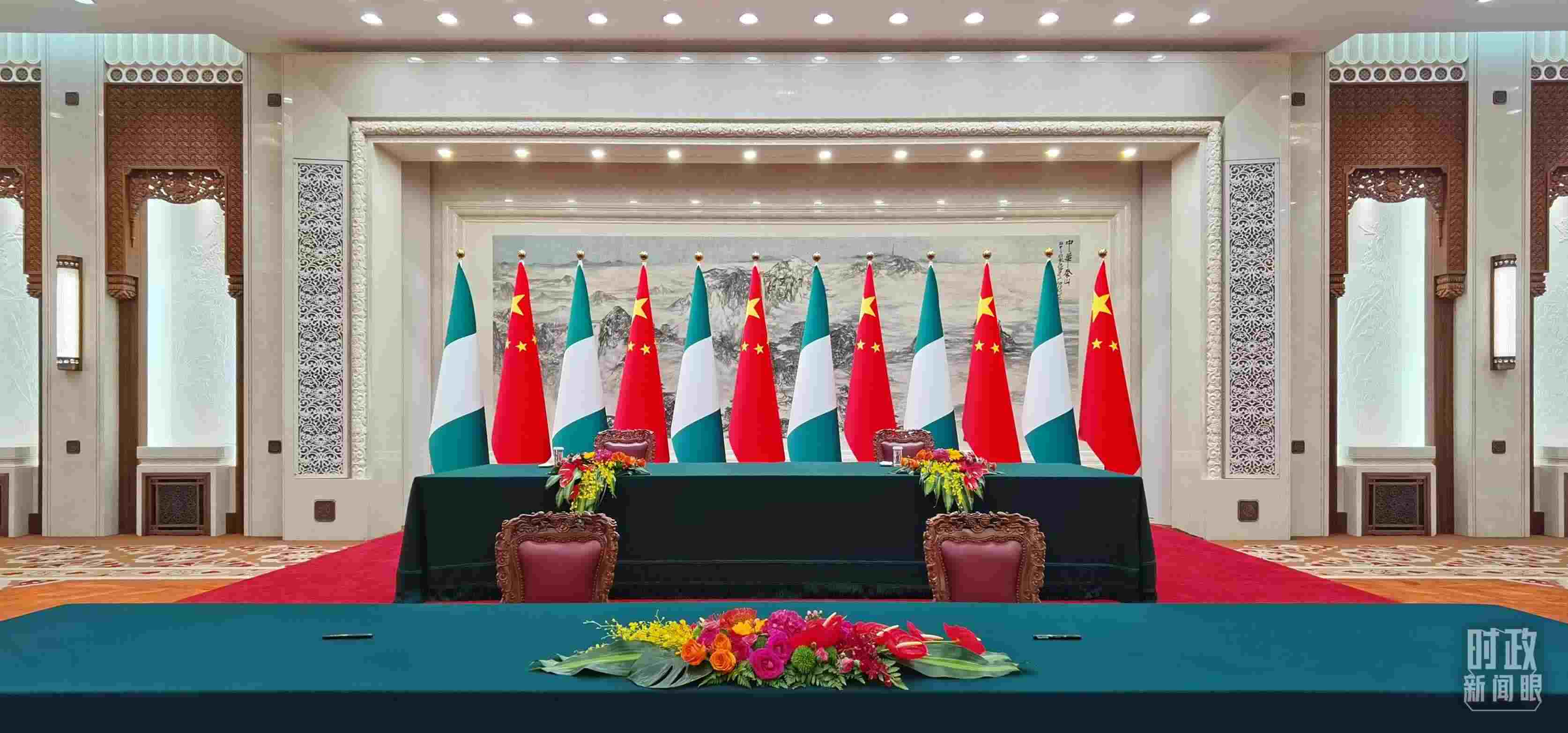  △中尼兩國元首在這里共同見證簽署多項雙邊合作文件，這是開始前的現場。（總臺央視記者郭鴻拍攝）