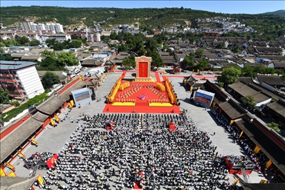 公祭伏羲大典現(xiàn)場。新華社發(fā)（周文濤 攝）