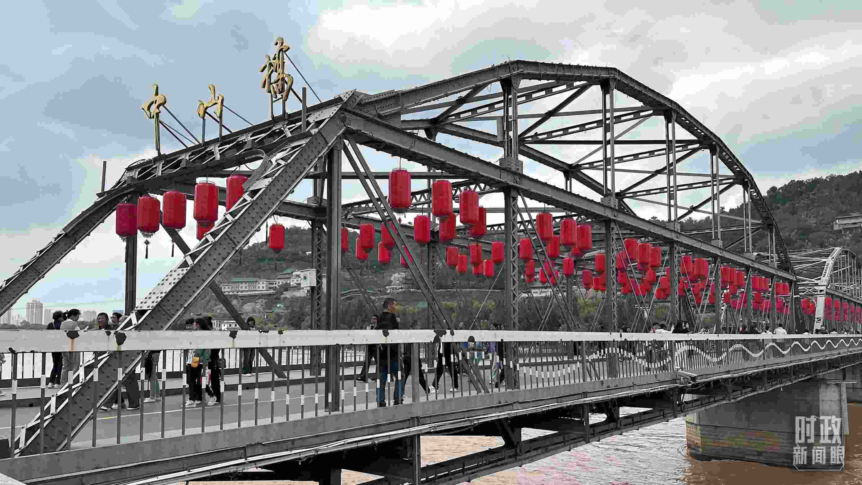 △中山橋。（總臺央視記者范一鳴、覃思拍攝）