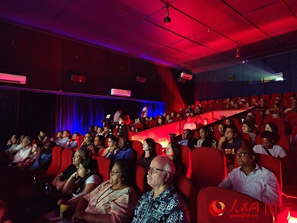 塞舌爾首屆中國(guó)電影節(jié)開(kāi)幕式現(xiàn)場(chǎng)。人民網(wǎng)記者 黃煒鑫攝