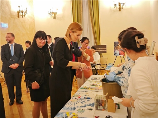 招待會(huì)現(xiàn)場(chǎng)。中國(guó)駐匈牙利大使館供圖