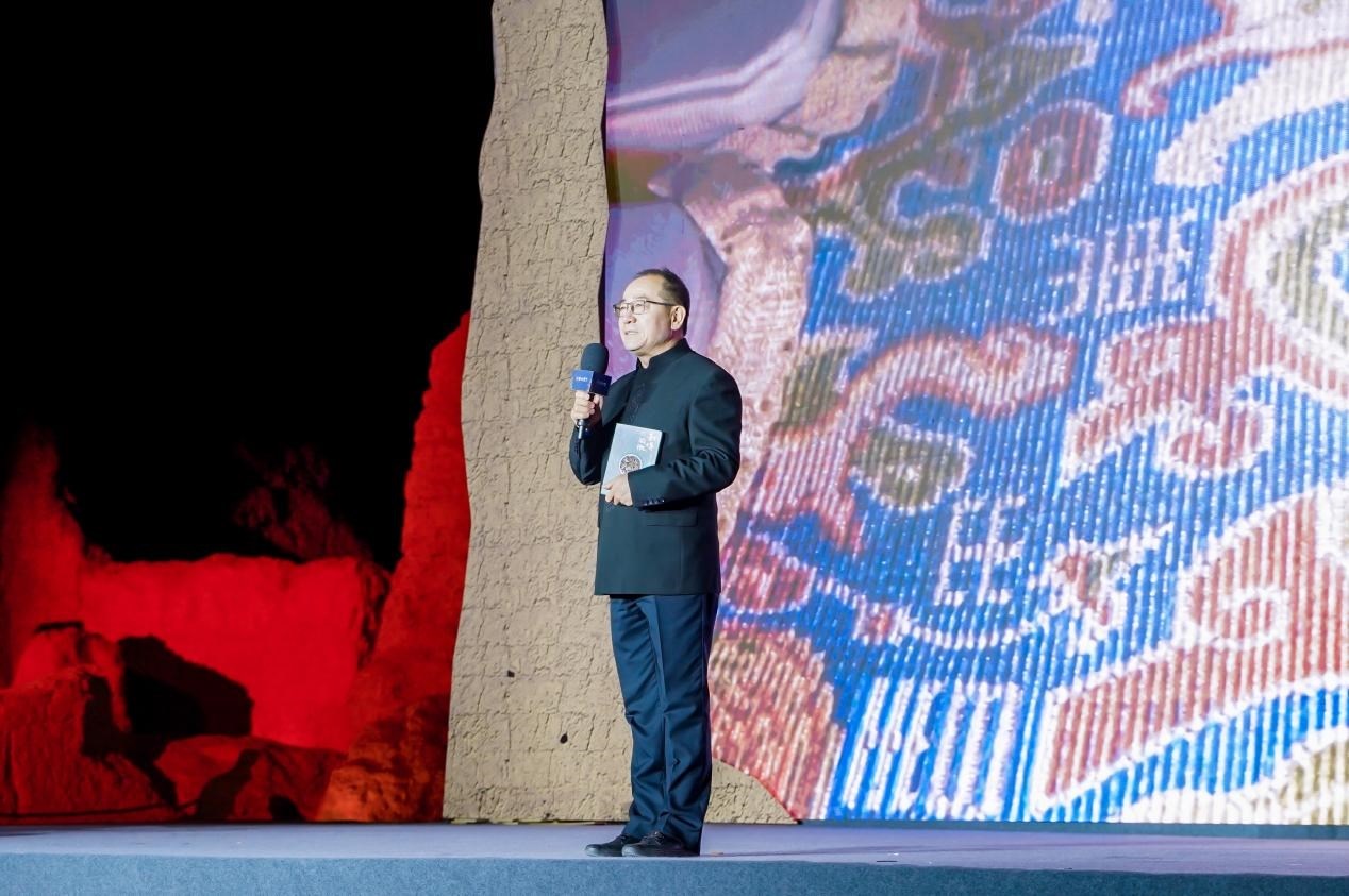 于志勇在“何以中國·五星出東方”網(wǎng)絡(luò)主題宣傳活動(dòng)現(xiàn)場演講。人民視頻供圖