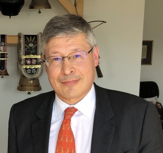 瑞士日內(nèi)瓦伯爾尼大區(qū)經(jīng)濟發(fā)展署前署長、經(jīng)濟學家 菲利普·莫尼耶