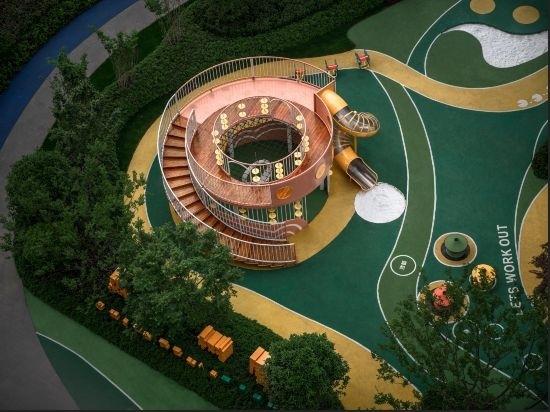 改造后的中鐵臻庭小區(qū)森林樹(shù)屋。 王碩敏 攝