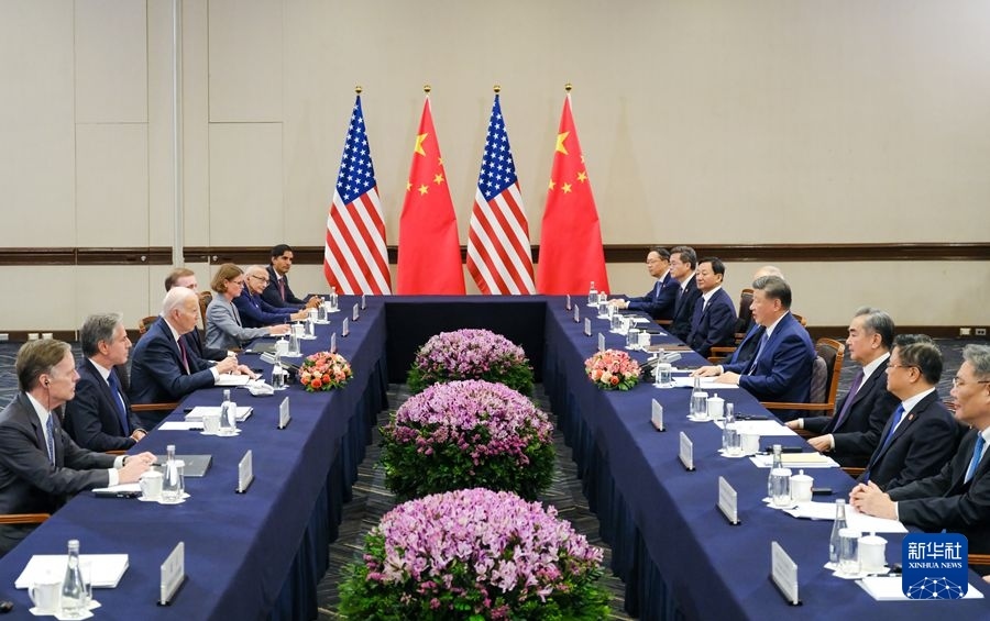 當(dāng)?shù)貢r間11月16日下午，國家主席習(xí)近平在利馬同美國總統(tǒng)拜登舉行會晤。新華社記者 丁林 攝