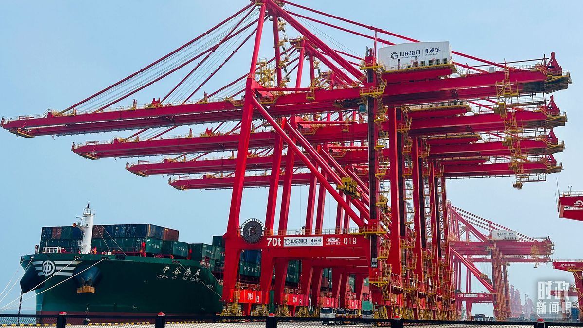 △山東日照港。（總臺央視記者范一鳴拍攝）