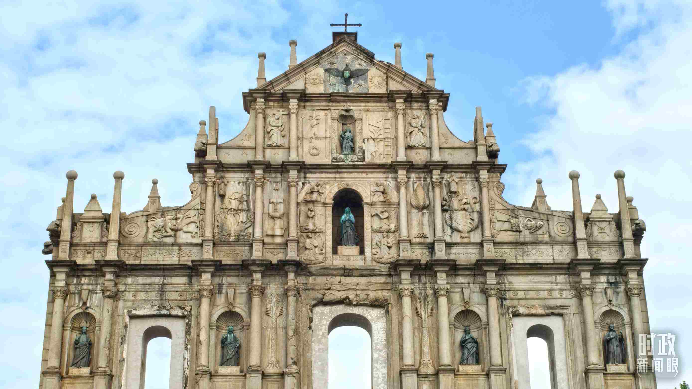 △澳門大三巴牌坊。（總臺央視記者張垚拍攝）