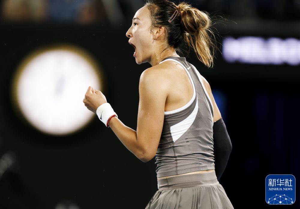 ↑鄭欽文在比賽中慶祝得分。新華社記者 馬平 攝